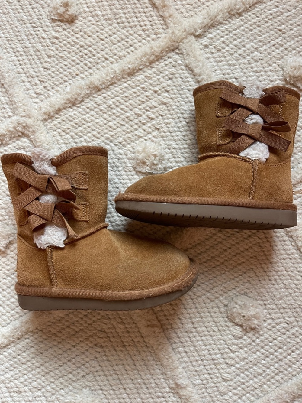 Toddler 9 UGG boots Koolaburra